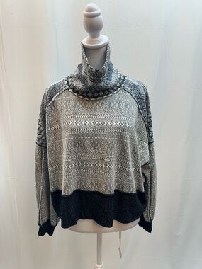We The Free Two-Tone Fair Isle Turtleneck Sweater gray blue white Cream XS